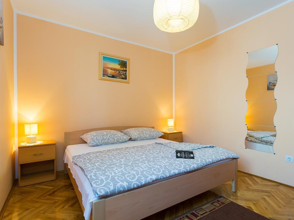 Apartments Davorka ポレッチ エクステリア 写真